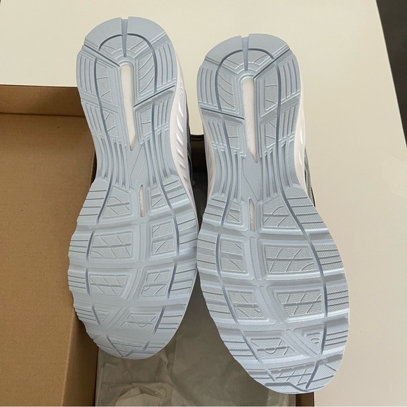 ASICS GEL-SILEO Women’s Running Sneaker - Picture 7 of 8